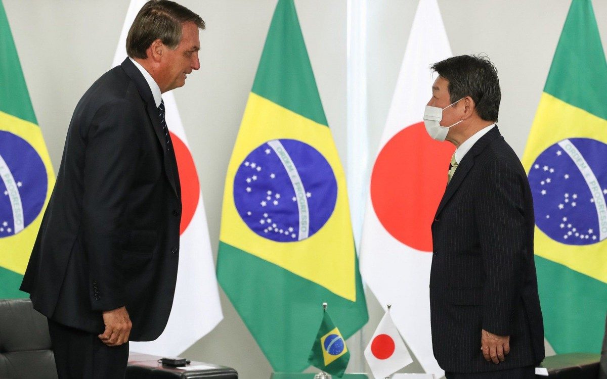 Audiência com Motegi Toshimitsu, Ministro dos Negócios Estrangeiros do Japão
(Brasília – DF, 08/01/2021) Audiência com Motegi Toshimitsu, Ministro dos Negócios Estrangeiros do Japão.

Foto: Marcos Corrêa/PR - Marcos Correa