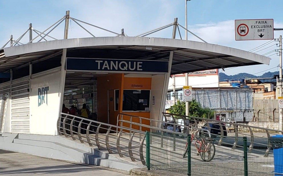 BRT Rio reabre módulo expresso da estação Tanque 