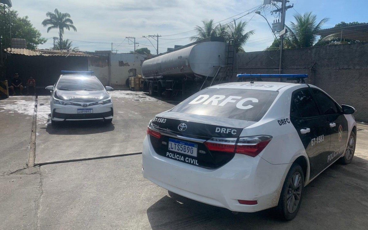 Carga roubada foi encontrada em Duque de Caxias - Divulgação