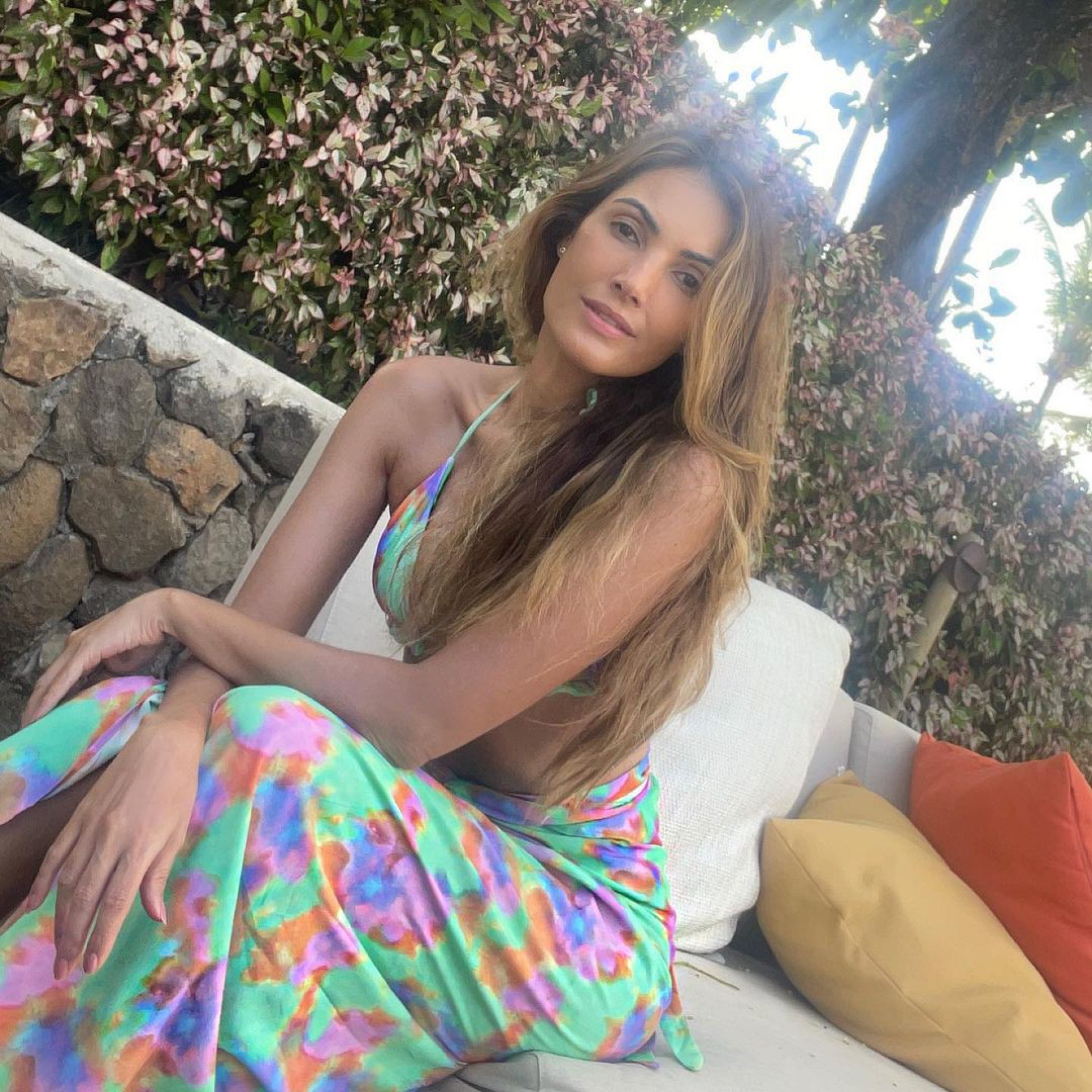 Patrícia Poeta curte último dia de folga na praia - Reprodução Internet