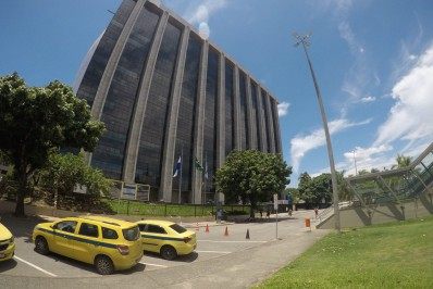 Secretários e subprefeitos do Rio são exonerados para concorrerem nas eleições municipais