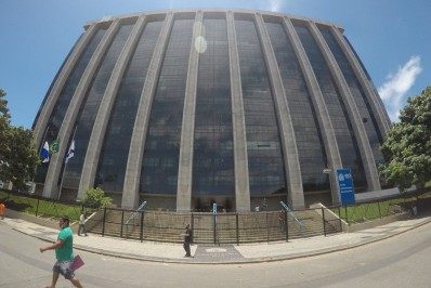 Corpus Christi: governo estadual e prefeitura do Rio decretam ponto facultativo e prolongam feriadão