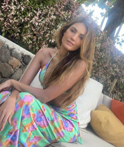 Patrícia Poeta curte último dia de folga na praia - Reprodução Internet