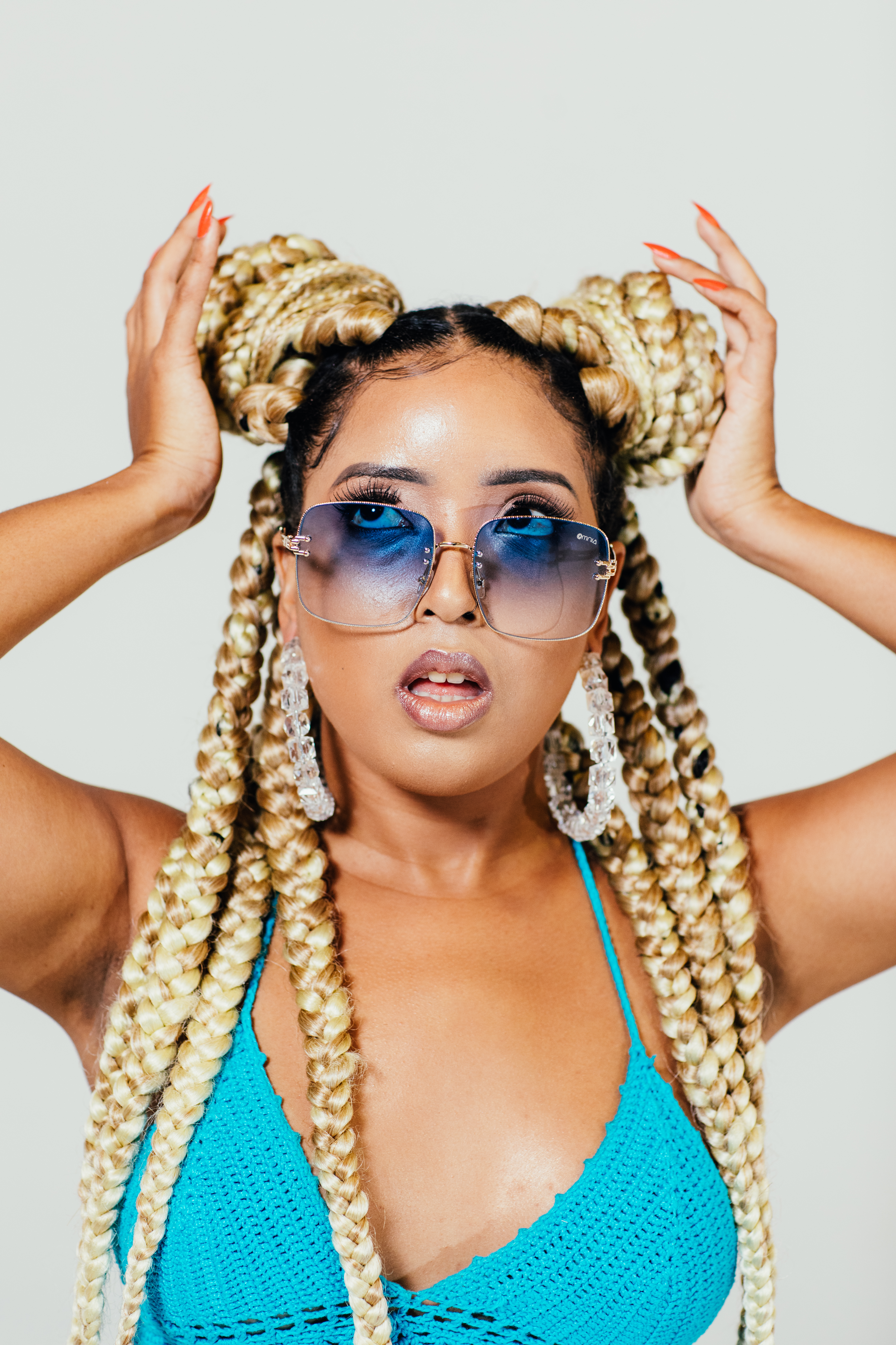 N&ecirc;ssa - Divulga&ccedil;&atilde;o/Roncca