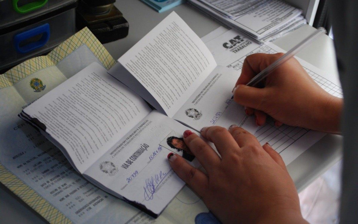 Niterói foi o terceiro, entre os 92 municípios fluminenses, que mais gerou empregos. Desse total, 1.756 foram gerados em novembro de 2020 - Imagem Internet