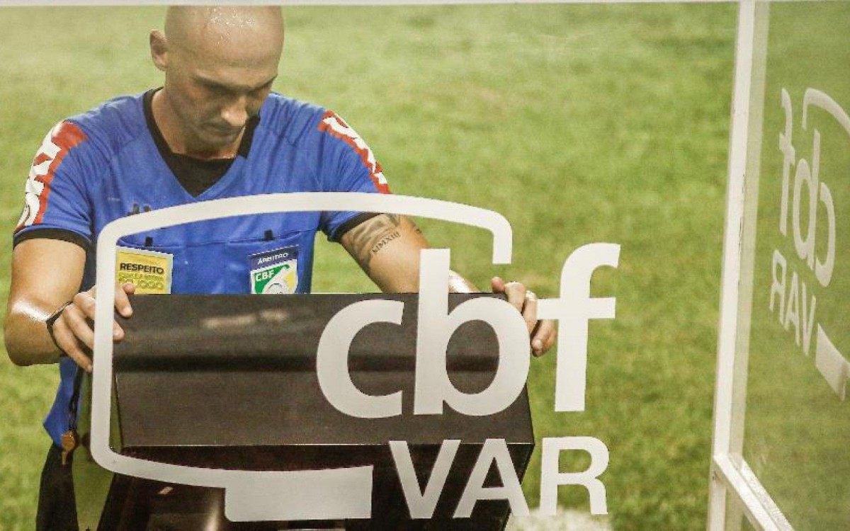 Sport e Palmeiras é marcado por polêmicas de arbitragem - Paulo Paiva/AGIF