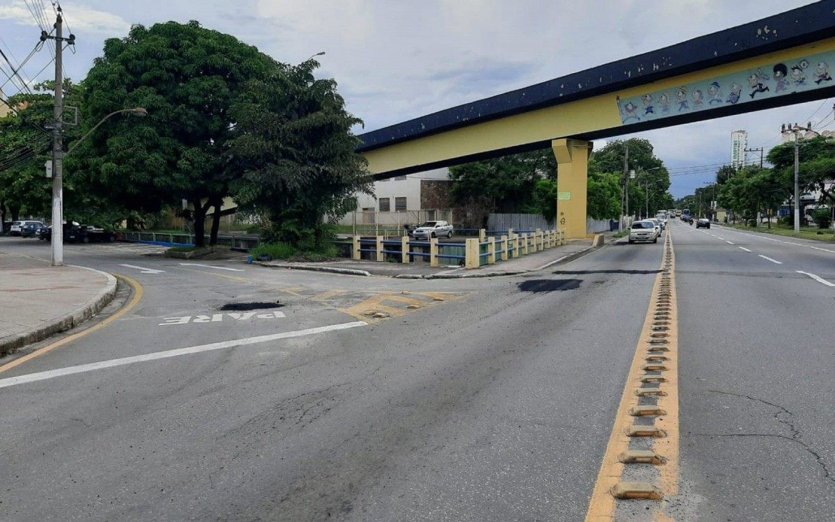 Operação tapa-buracos nas ruas de Volta Redonda
