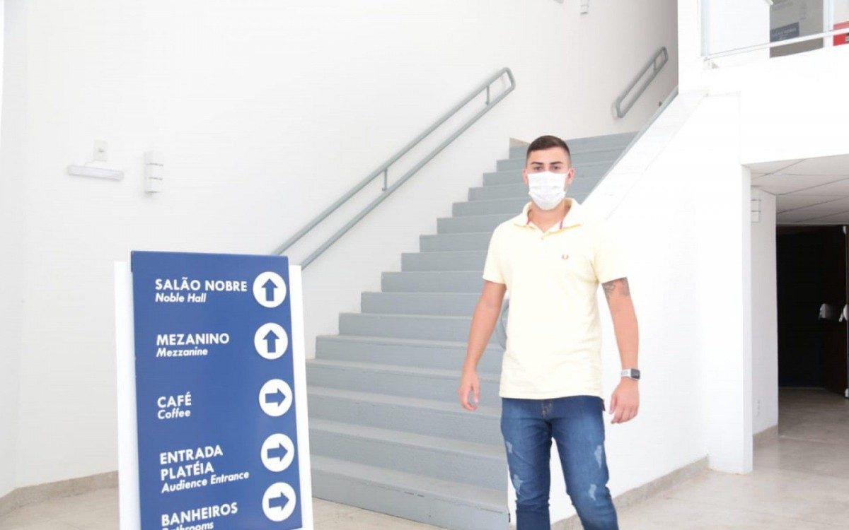 Muniz declarou que em breve prestar&aacute; contas dos 850 artistas beneficiados pela Lei Aldir na cidade - Divulga&ccedil;&atilde;o