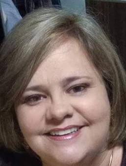 Assistente social itaperunense, Filomena Aparecida Fontes de Oliveira Silva, a Cidinha, 45 anos, j&aacute; residiu em Bom Jesus do Itabapoana e h&aacute; 6 anos voltou a morar em Itaperuna. - Foto: arquivo pessoal