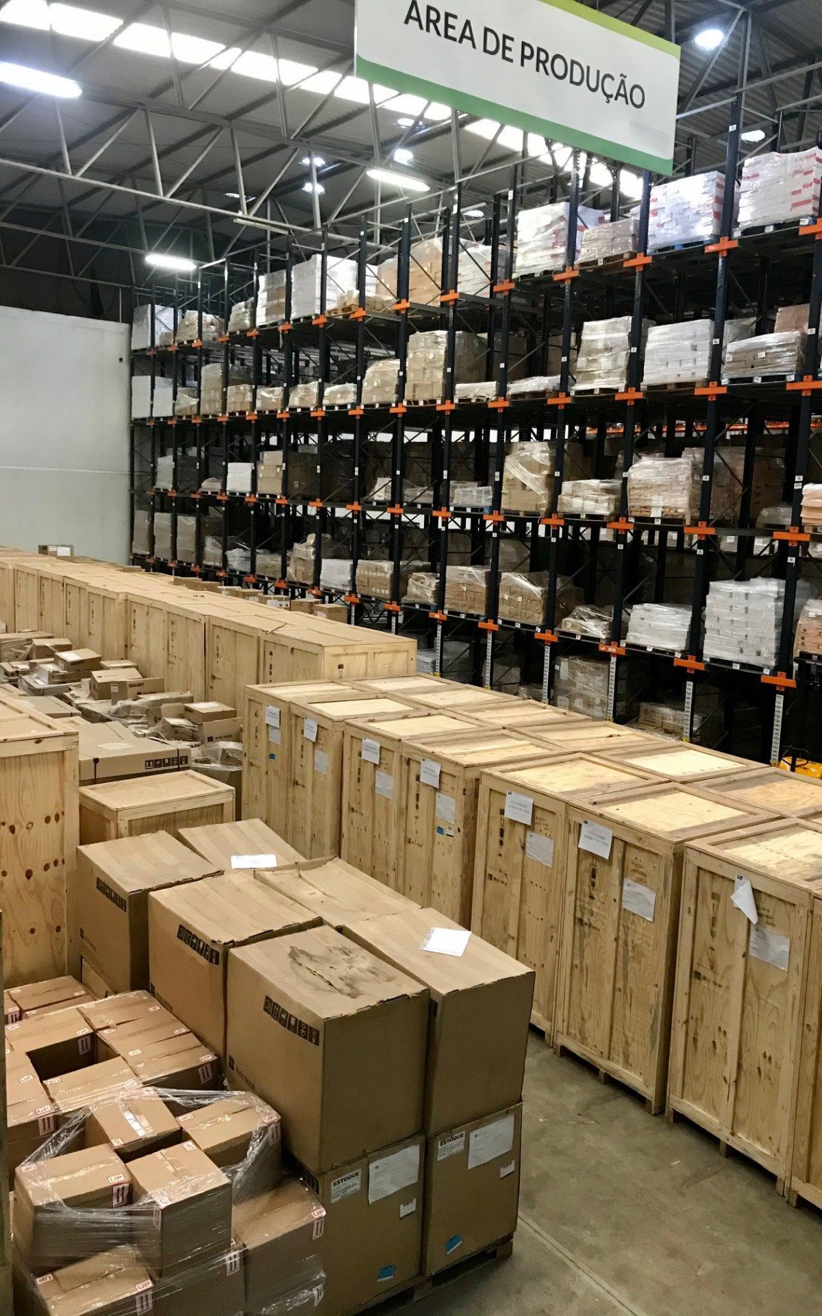 Prefeitura do Rio encontra equipamentos para a Saúde 'esquecidos' em depósitos