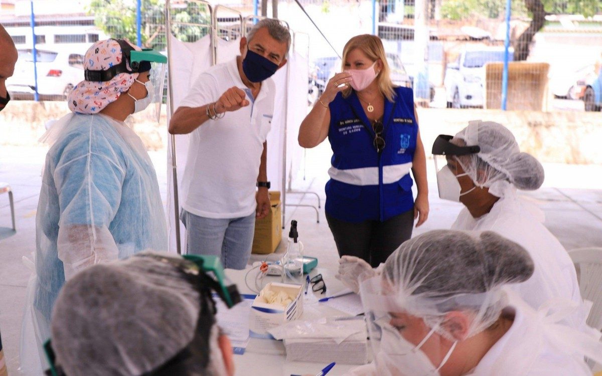 O prefeito anunciou em primeira mão que a Secretaria Municipal de Saúde já está preparada para vacinar a população contra o coronavírus