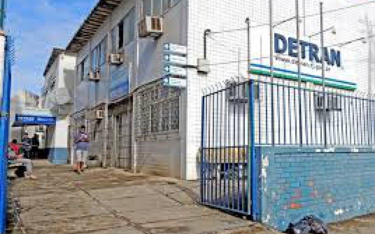 
Emissão de carteira de identidade, habilitação e entre outros serviços estão suspensos. 
 - Foto: Divulgação