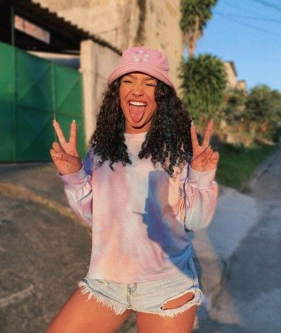 Influenciadora Lisa Barcelos perde seguidores após confirmar que teve caso com Nego do Borel enquanto ele ainda namorada Duda Reis - Reprodução Internet