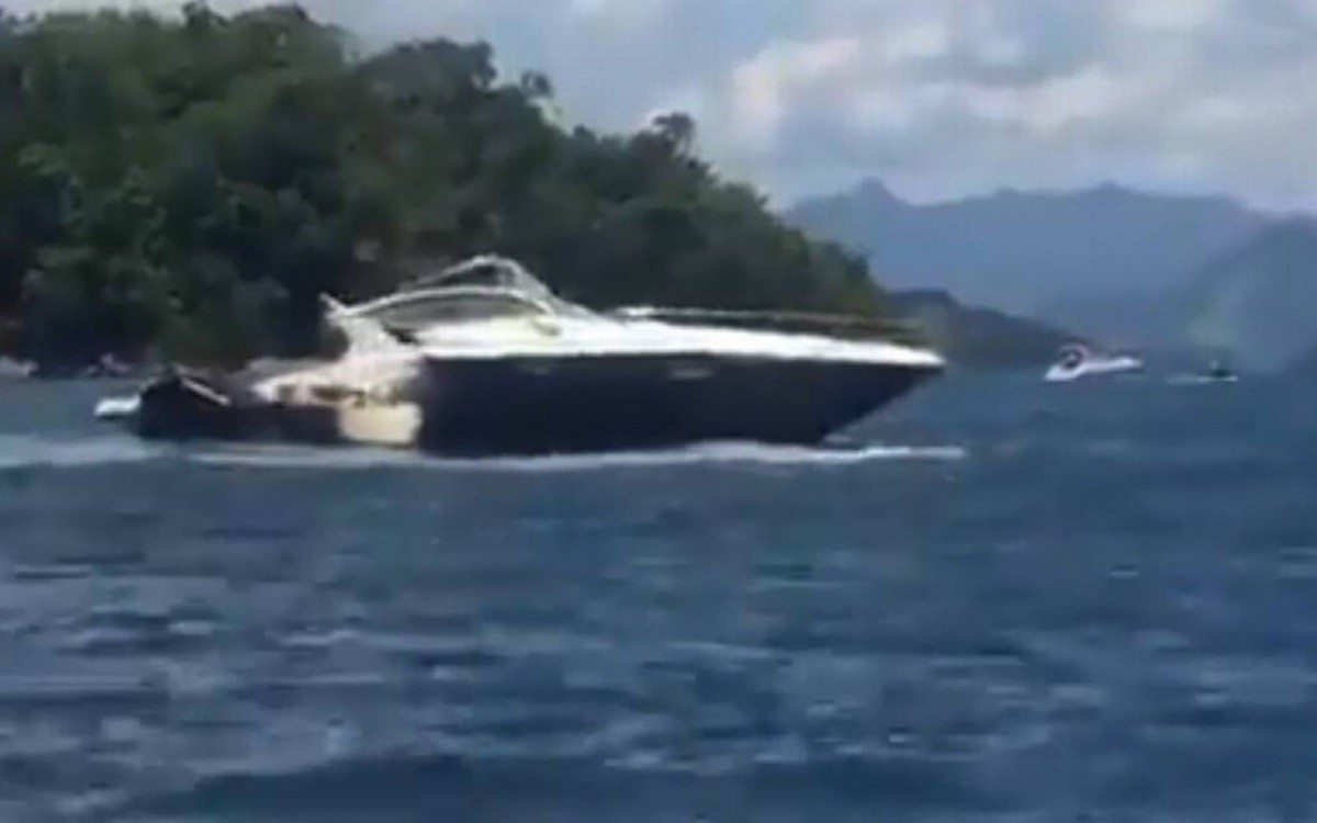 Acidente com duas lanchas em Angra dos Reis deixa ao menos um morto - Reprodução Redes Sociais