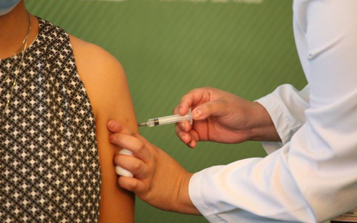 Governo de SP faz coletiva de imprensa após anúncio da aprovação do uso emergencial da Coronavac 