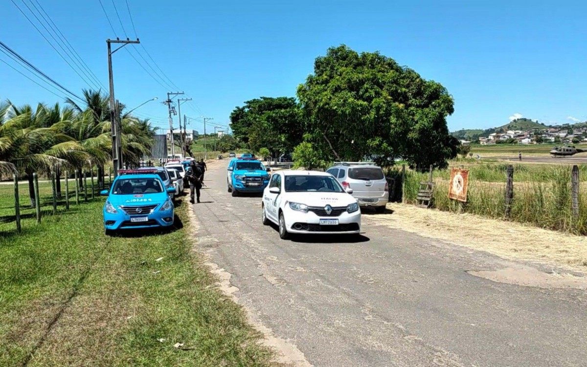 29º BPM de Itaperuna desenvolveu um planejamento e realizou a escolta das primeiras doses da vacina, que foram distribuídas em todos os nove municípios que abrangem a área de atuação da UP.  - Foto: divulgação/PM