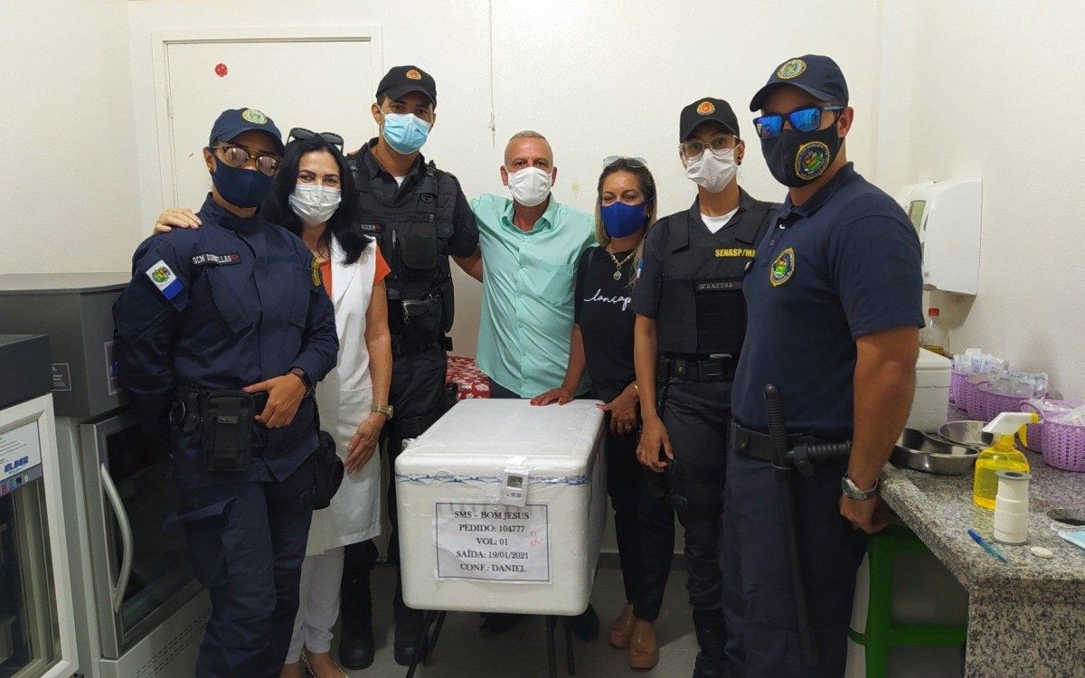 Município recebeu 1.240 doses da vacina CoronaVac, distribuídas pelo Ministério da Saúde, para serem usadas na primeira fase da vacinação contra a Covid-19.