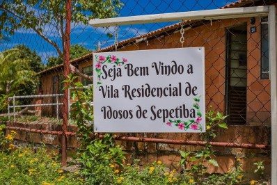 Governo do estado e Prefeitura do Rio vacinam idosos de abrigos nesta quarta