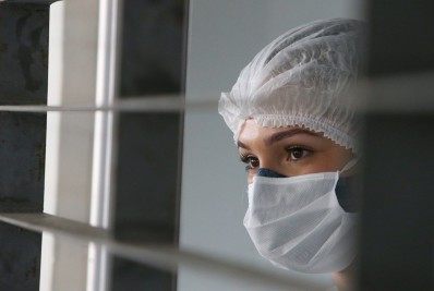 Alunos de Medicina da UFRJ pedem volta das aulas práticas e presenciais mesmo sem vacina