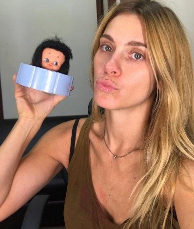 Carol Dieckmann compartilha bastidores de 'Treze Dias Longe do Sol' - ReproduÃÂ§ÃÂ£o