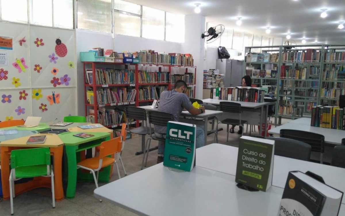 Devido à pandemia de Covid-19, é necessário que as visitas às bibliotecas sejam previamente agendadas 