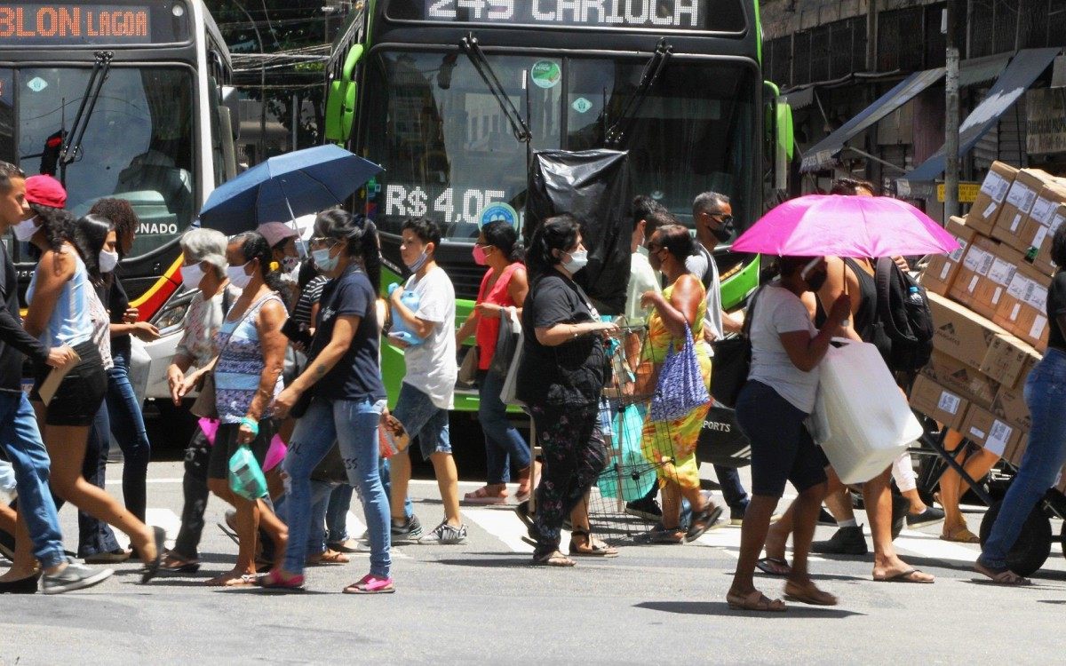 Aglomera&ccedil;&atilde;o no Centro do Rio. Na foto, Avenida Passos - Estefan Radovicz / Agencia O Dia