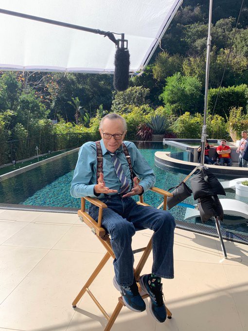 Morre o ex-apresentador Larry King, aos 87 anos
 - Reprodução: Twitter