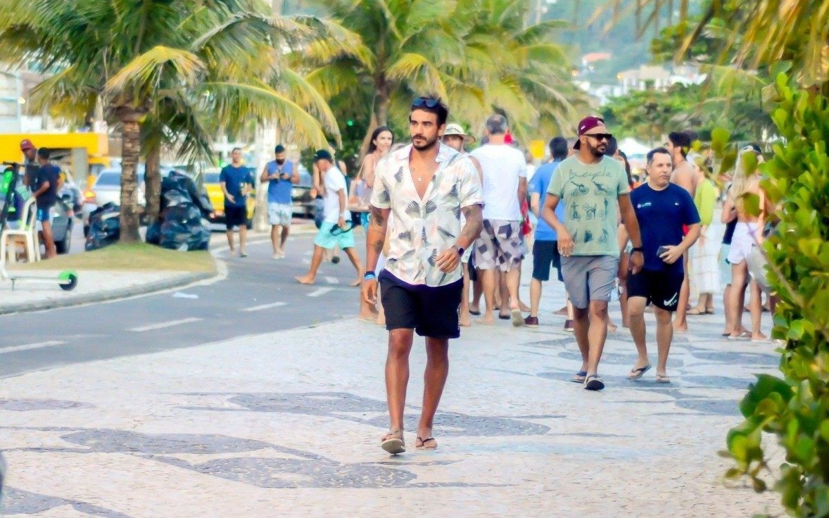 Guilherme Napolitano na praia da Barra