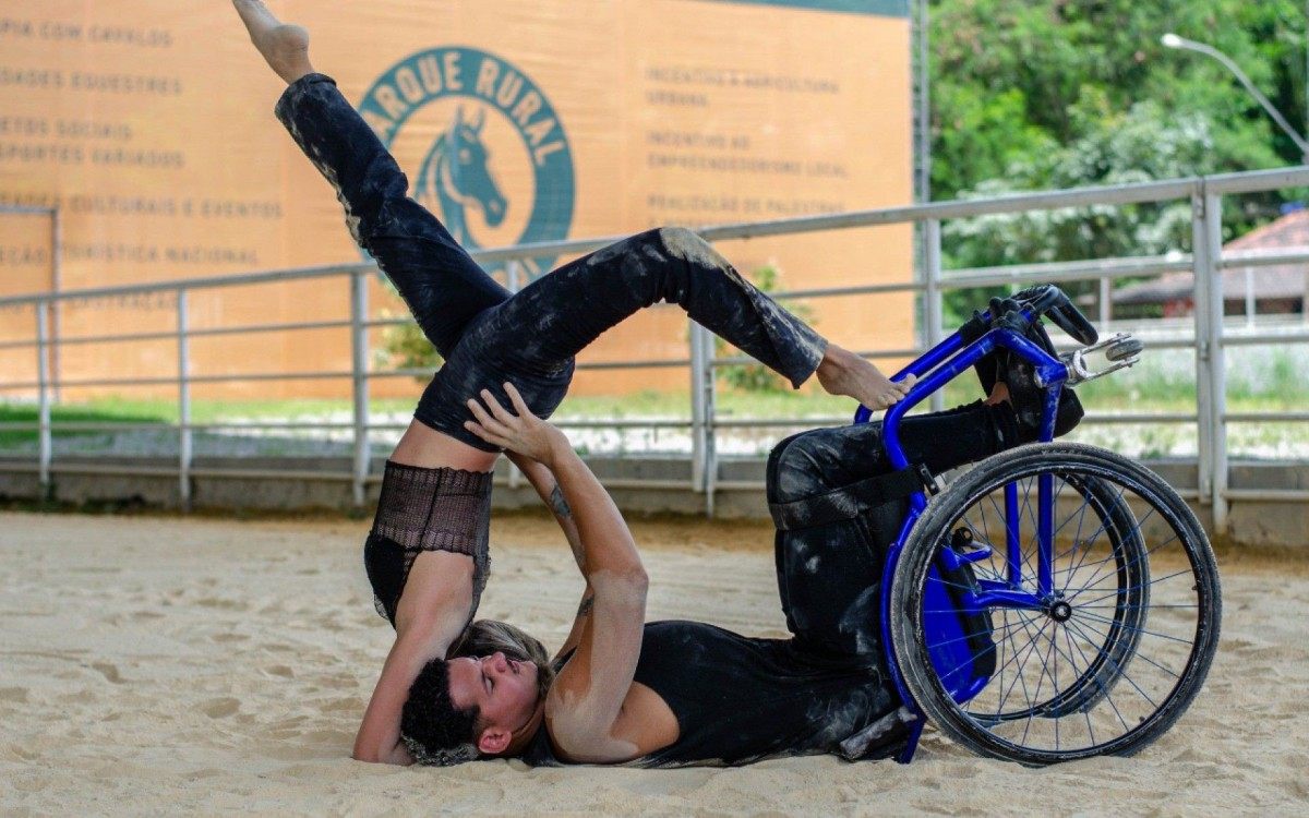 As atividades são gratuitas e on-line durante a pandemia, com o objetivo de promover arte, saúde, bem-estar e, claro, inclusão e autonomia dos portadores de deficiência