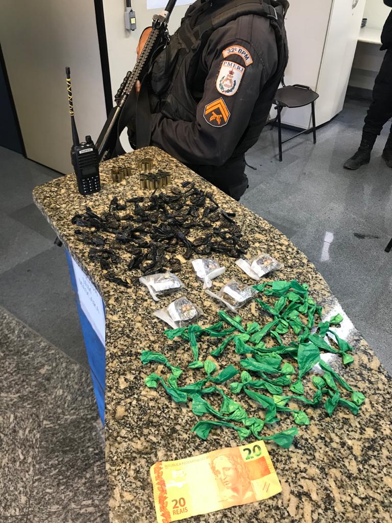 Traficante é preso após confronto com a PM em comunidade de Macaé