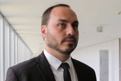 CPI pretende convocar Carlos Bolsonaro para depor sobre gabinete paralelo