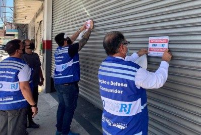 Procon faz operação e interdita três clínicas de estética na Baixada