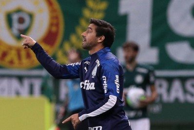 Ex-técnico da Seleção Brasileira elogia Abel Ferreira antes da final do Mundia: 'Maior treinador que o Palmeiras já teve'