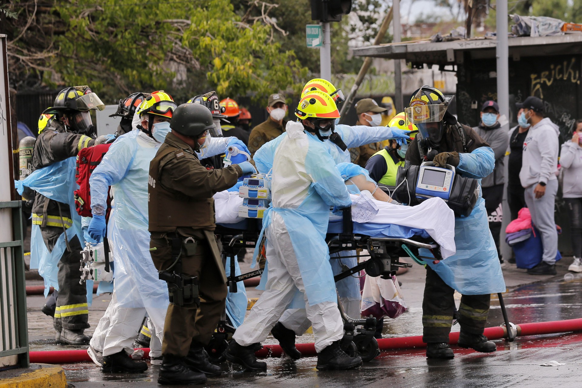 Incêndio em hospital no Chile força evacuação de pacientes
 - AFP