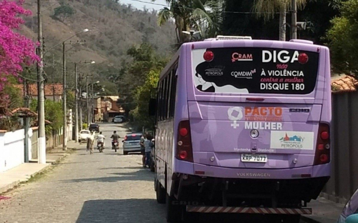 O Ônibus Lilás voltará a oferecer atendimento nas comunidades mais distantes de Petrópolis