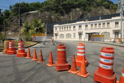 Avenida Niemeyer terá interdição para retirada de estrutura das obras 