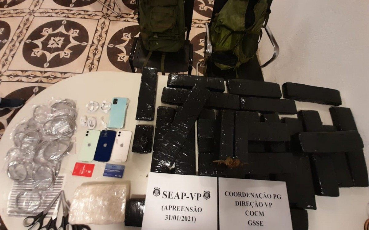 Material apreendido durante a ação - Divulgação / Seap