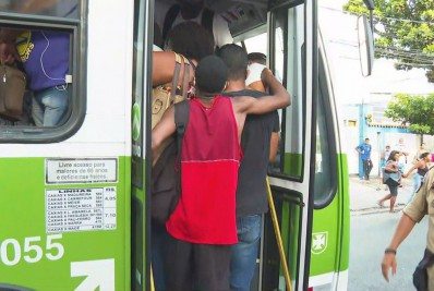 Paes: 'só com lockdown para conter a aglomeração nos ônibus'