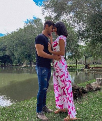 Mariano e Jakelyne completam um mês de namoro - Reprodução Internet