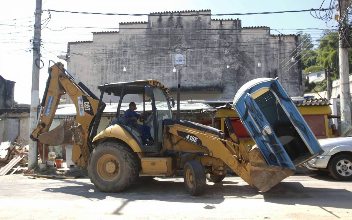 Opera&ccedil;&atilde;o Choque de Ordem da prefeitura do Rio, em Quintino - Reginaldo Pimenta / Agencia O Dia