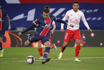 Mbappé se torna jogador mais jovem a superar 30 gols na Liga dos Campeões