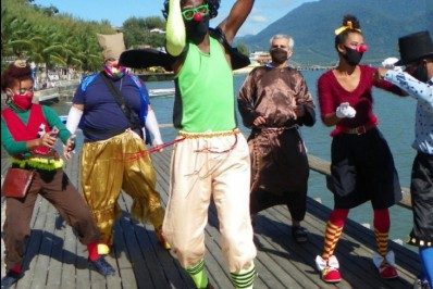 'Turma Em Cena na História' em Seropédica