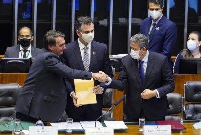 Lira articula controle do orçamento secreto em caso de derrota de Bolsonaro