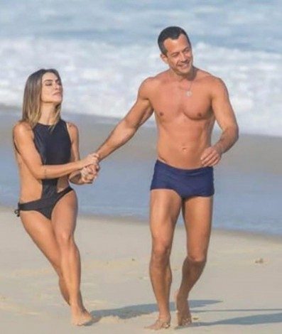 Malvino Salvador e Cleo em cenas de 'Haja Coração' - Reprodução