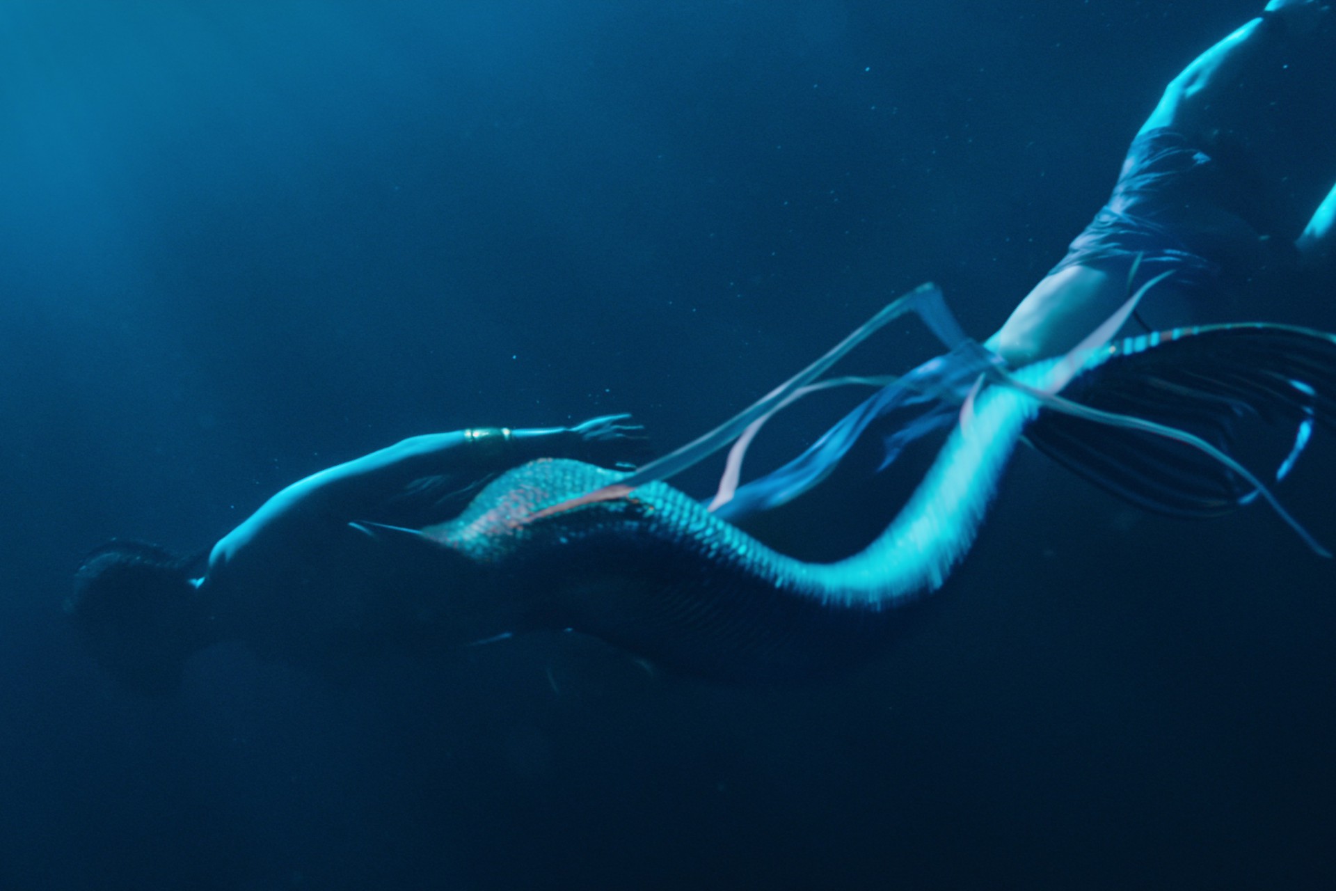 'Cidade 
Invisível': Marco Pigossi é o Eric, 
um policial ambiental que perde a mulher em um incêndio florestal e 
tenta desvendar 
sua morte - Divulgação/ Netflix