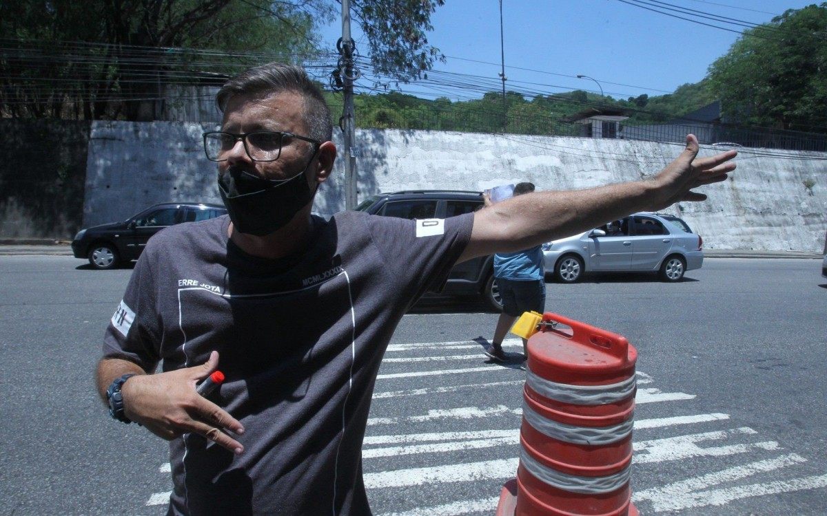 Carlos Magno, motorista de aplicativo