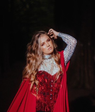 Elana Dara

 - Divulgação