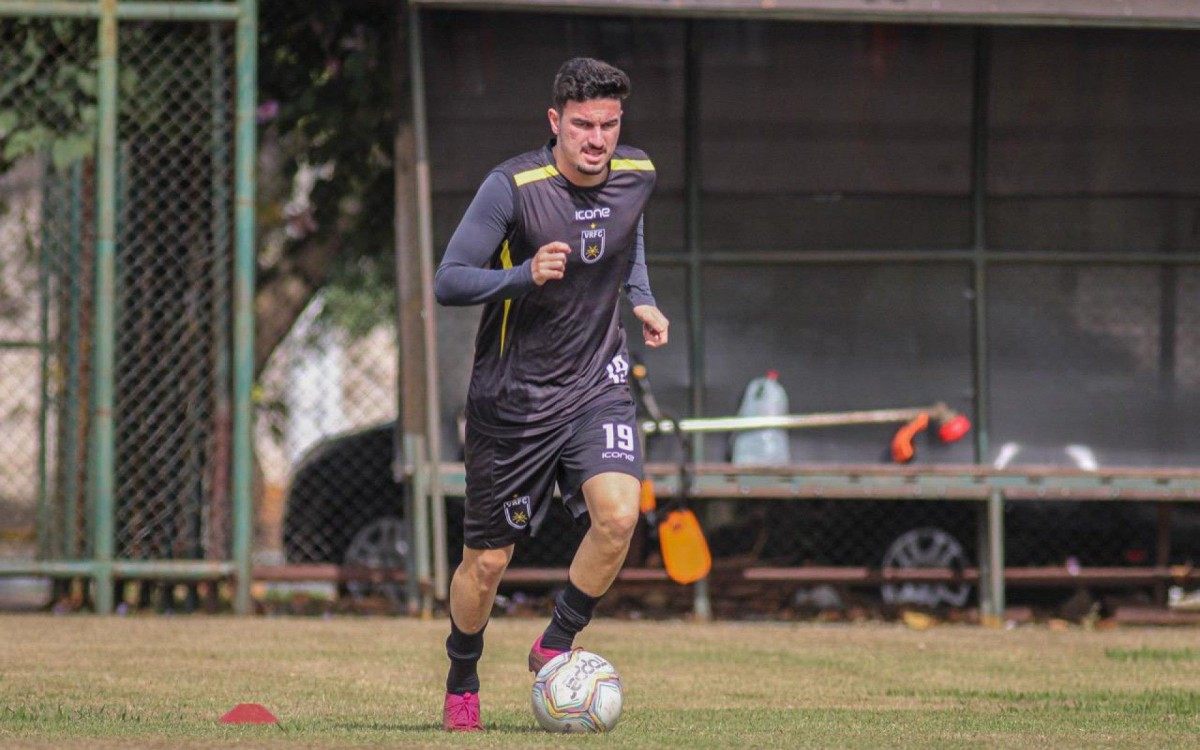Guilherme Eulálio retorna de empréstimo e é o 17° prata da casa no elenco profissional do Voltaço   - Divulgação/ VRFC