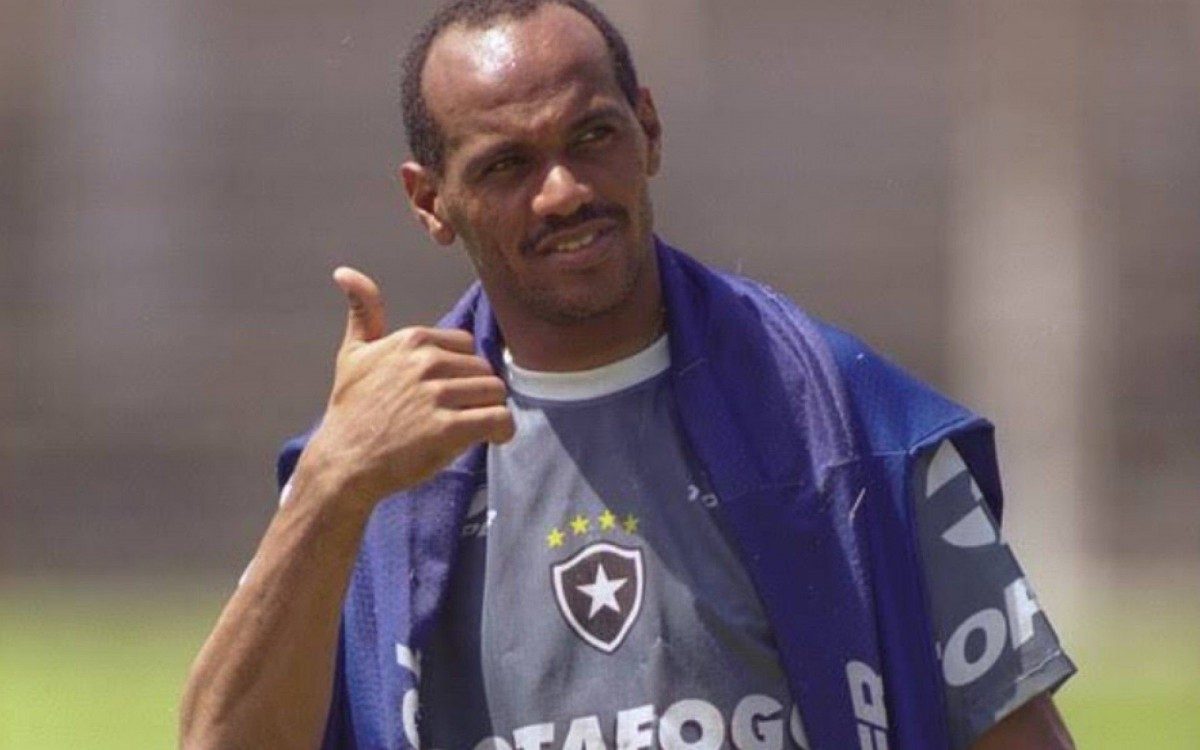 Ex-goleiro defendeu o Glorioso de 1993 a 2002