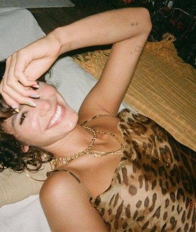 Bruna Marquezine em Fernando de Noronha - Reprodução da Internet